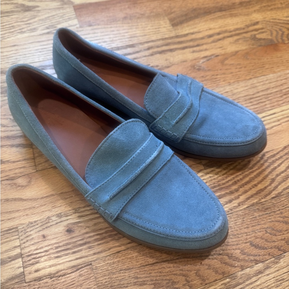 Universal Thread Women's Blue Loafers